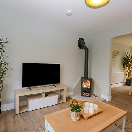 Birch House Villa Corsham Bagian luar foto